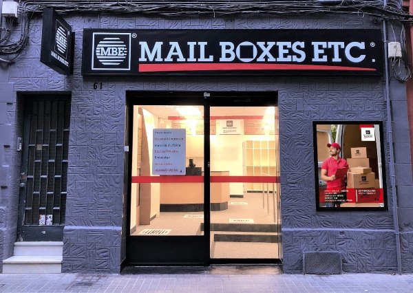 Mail Boxes Etc. abre nuevo centro en Badalona
